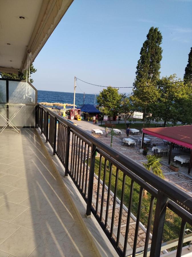 Poseidon Rooms Nea Vrasna Ngoại thất bức ảnh