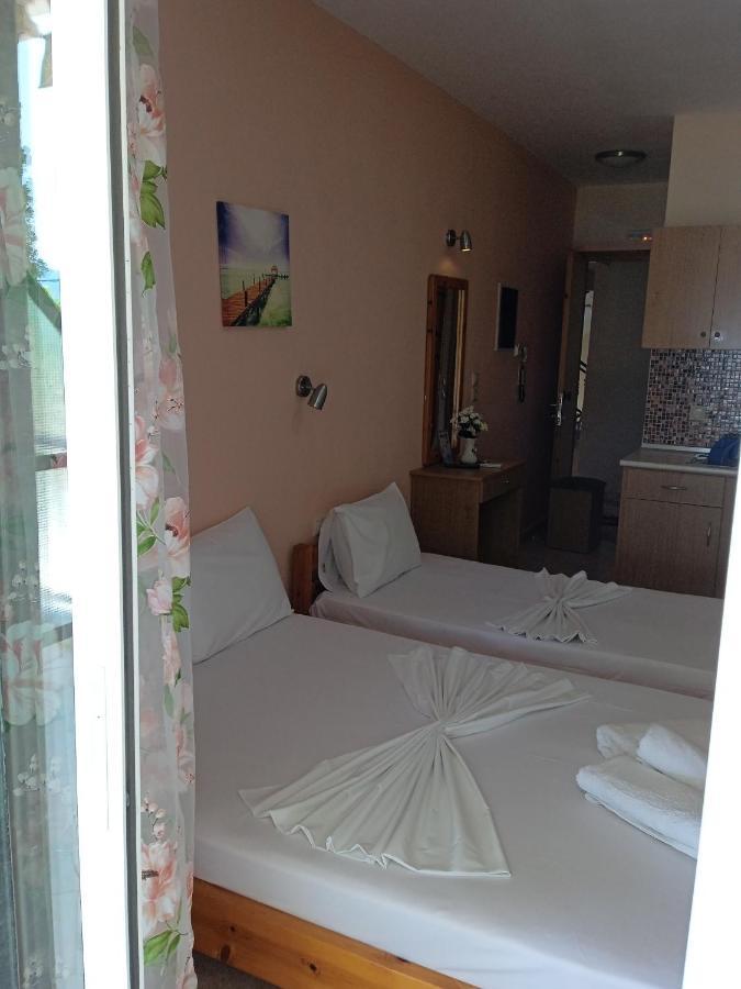 Poseidon Rooms Nea Vrasna Ngoại thất bức ảnh